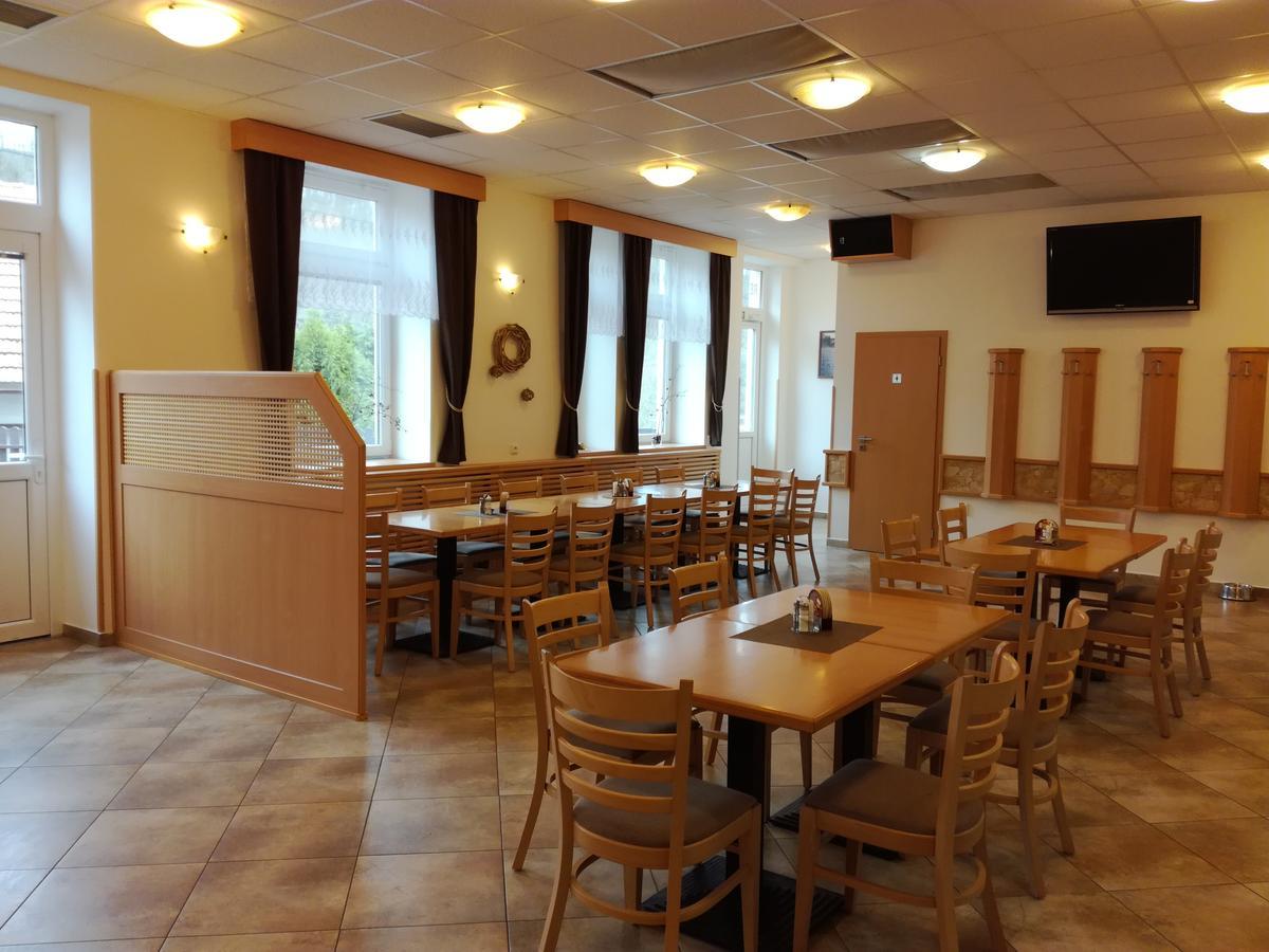 Hotel Berounka Liblin Екстер'єр фото
