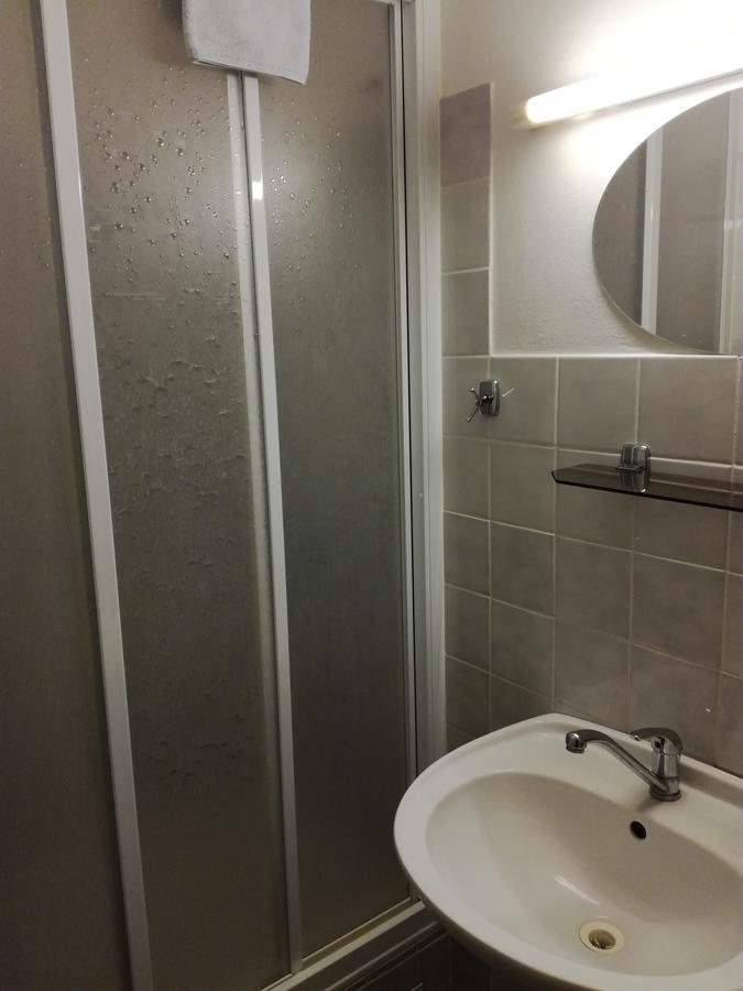 Hotel Berounka Liblin Екстер'єр фото