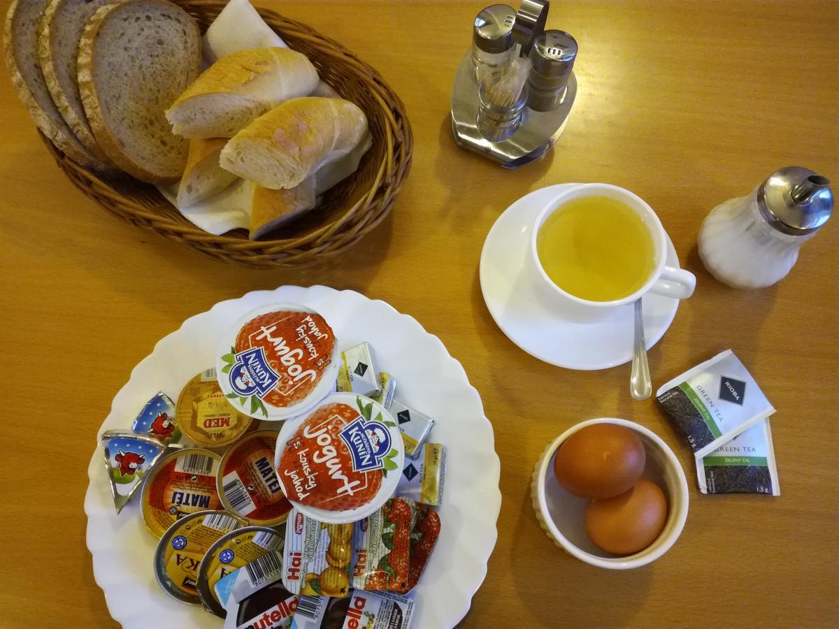 Hotel Berounka Liblin Екстер'єр фото